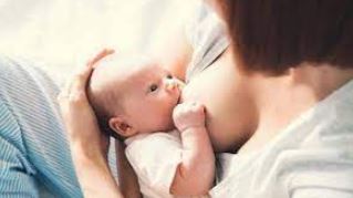 Aucun danger pour allaiter bébé avec des implants mammaire
